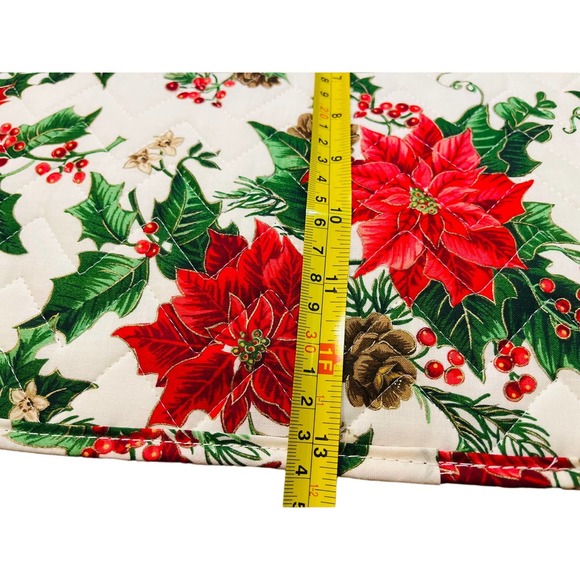 Mervyns Vintage Red poinsettia place mats set of 4 - Picture 7 of 8